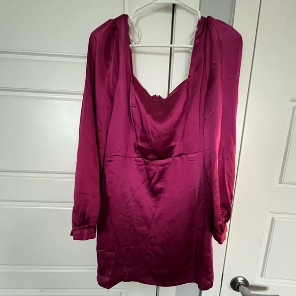 Lulus purple long sleeve sayin mini dress! NWT - Picture 4 of 6